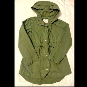 Old Navy green canvas jacket size 8 girls.